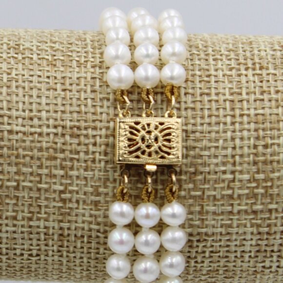 14K Three Strand Pearl Bracelet